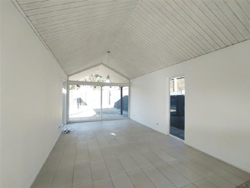 Casa en arriendo mensual en Excelente casa de un piso en condominio limache., Limache - 3 dormitorios, 2 baños