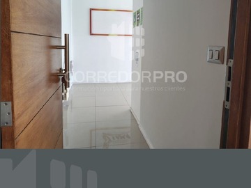 Oficina en arriendo mensual en Se arrienda oficina en chicureo, 1 bod, 3 est frente a jumbo, Colina - 3 dormitorios, 1 baño