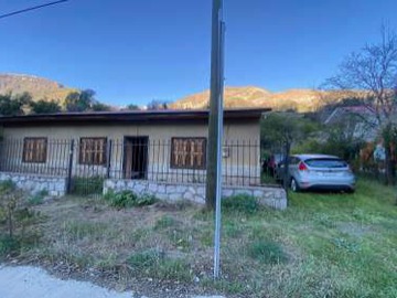 Casa en venta en Casa en Melocoton, San Jose de Maipo - 3 dormitorios, 1 baño