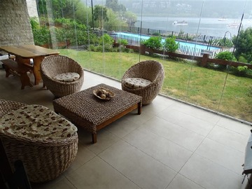 Departamento en venta en Departamento con increíble vista al lago con playa y marina, Pucón - 4 dormitorios, 3 baños