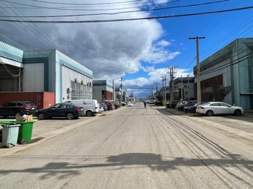 Bodega en arriendo mensual en Av. Américo Vespucio - Av. Guanaco, Huechuraba - 2 baños