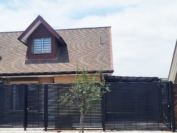 Casa en venta en Moderno barrio de los Maitenes (140603), Quillota - 3 dormitorios, 2 baños