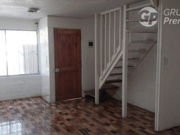 Casa en venta en Santa Ana con Av. Padre Hurtado, San Bernardo - 3 dormitorios, 1 baño
