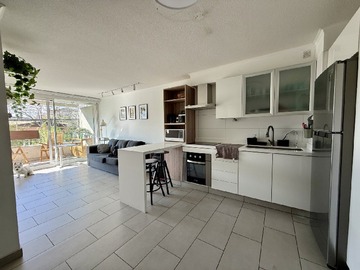 Departamento en venta en a pasos de Av. Las Condes, Las Condes - 2 dormitorios, 2 baños