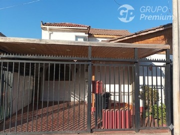 Casa en venta en Av. La florida, Puente Alto - 4 dormitorios, 2 baños