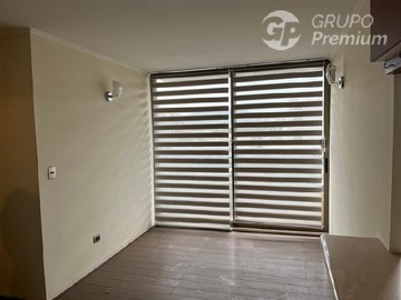 Departamento en venta en Calle Maipú con esquina San pablo, Santiago - 3 dormitorios, 1 baño