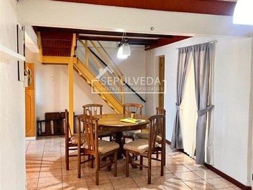 Casa en venta en Gran Canal 0618, La Cisterna - 3 dormitorios, 2 baños