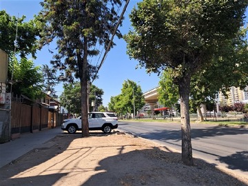 Bodega en venta en Vicuña Mackena/ John Kennedy, La Florida - 6 dormitorios, 2 baños