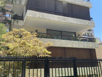 Departamento en venta en Hendaya / Callao / Metro El Golf, Las Condes - 3 dormitorios, 3 baños
