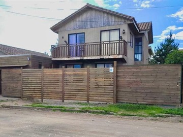 Casa en venta en Casa en venta de 3 dorm. En pelluhue, Pelluhue - 3 dormitorios, 2 baños