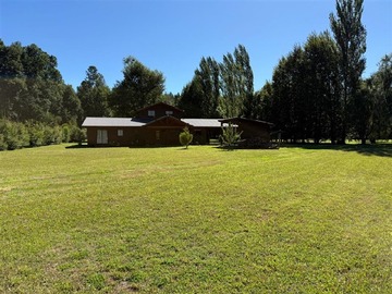 Parcela en venta en Condominio Trufulco, Camino a Huife, Pucón - 4 dormitorios, 3 baños