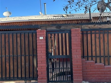 Casa en venta en Humberto albornoz prado, número 45, Paine - 3 dormitorios, 1 baño