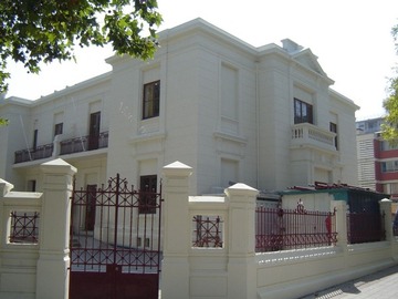 Casa en venta en República 498, Santiago, Santiago Metropolitan Region 8320000, Chile, Santiago - 8 dormitorios, 4 baños