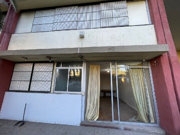 Departamento en venta en Duplex villa portales 3d 2b patio estacionamiento estacion c, Estación Central - 3 dormitorios, 2 baños