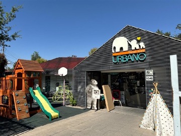 Local Comercial en venta en Gerónimo de Alderete / Av. Vitacura, Vitacura - 2 baños