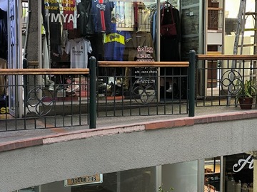 Local Comercial en venta en Rampa de las flores, Las Condes - 1 baño