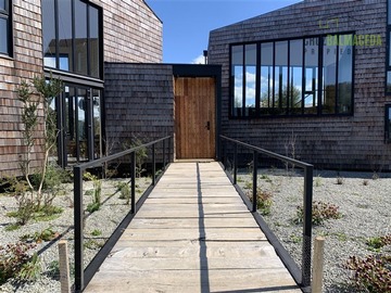 Casa en venta en Condominio Costa del Lago, Puerto Varas - 5 dormitorios, 4 baños