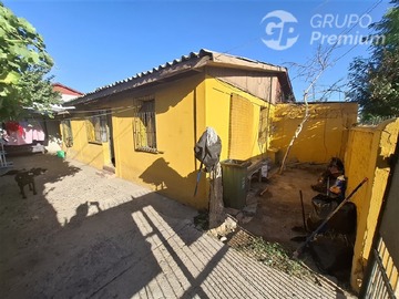 Casa en venta en atrás del DuocUC, Renca - 3 dormitorios, 2 baños