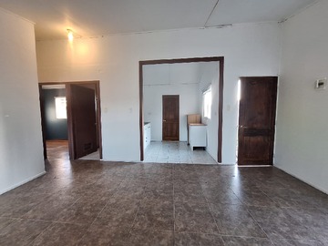 Casa en arriendo mensual en Arriendo casa con gran terreno (173445), Santa Cruz - 2 dormitorios, 1 baño