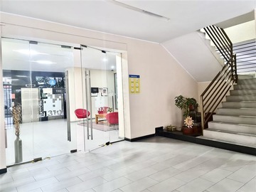 Departamento en venta en Catedral / Metro Santa Ana, Santiago - 1 dormitorio, 2 baños