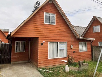 Casa en venta en Casa con Jardín Privado (153875), Valdivia - 3 dormitorios, 2 baños