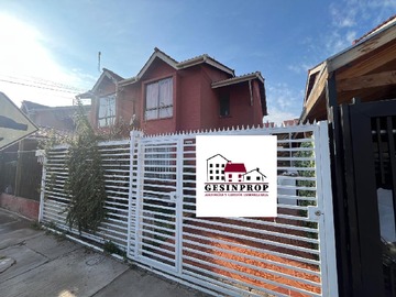 Casa en venta en Calle Constantinopla Oriente, Maipú - 3 dormitorios, 2 baños