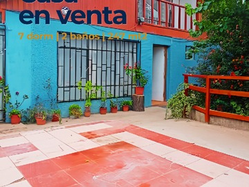 Casa en venta en Dos Casas Mismo Terreno, Quilpué. - 7 dormitorios, 4 baños