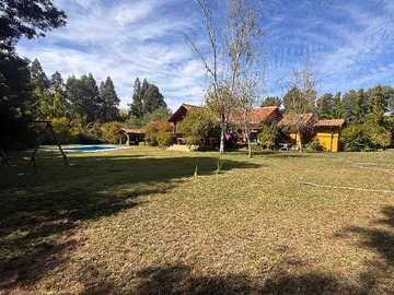 Casa en venta en Casa familiar - amplio jardin con piscina (170233), Pencahue - 3 dormitorios, 3 baños