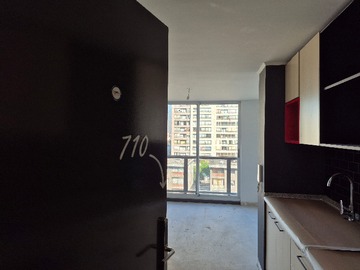 Departamento en venta en Roberto Espinoza 606, Santiago - 1 dormitorio, 1 baño