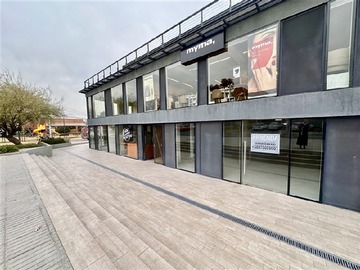 Local Comercial en arriendo mensual en Local Comercial en Arriendo en las Tranqueras / Vitacura - 1 baño