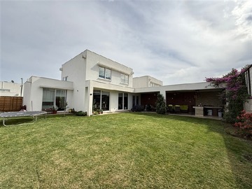 Casa en venta en Santa Filomena, Colina - 4 dormitorios, 3 baños