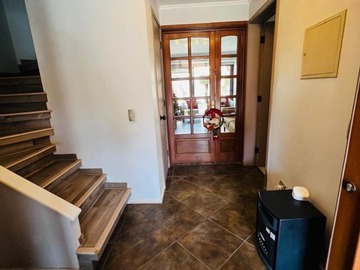 Casa en venta en Santa marta, Huechuraba - 4 dormitorios, 3 baños
