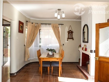 Casa en venta en Primera Transversal-Primera Avenida, San Miguel - 3 dormitorios, 2 baños