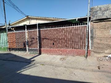 Casa en venta en Se vende casa villa san carlos maipu (98940), Maipú - 4 dormitorios, 1 baño