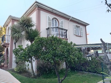 Casa en venta en Centro de Quilpué (176304), Quilpué - 5 dormitorios, 3 baños