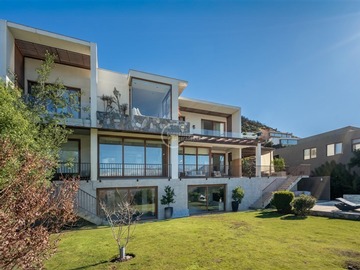 Casa en venta en Gran vista, Lo Barnechea - 4 dormitorios, 4 baños