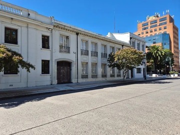Casa en arriendo mensual en Centro, Talca - 6 dormitorios, 5 baños