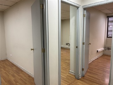 Oficina en arriendo mensual en Av. Vitacura 2900, Las Condes - 3 dormitorios, 2 baños