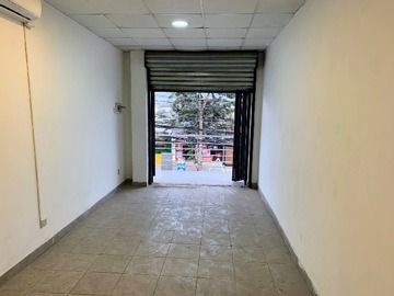 Local Comercial en arriendo mensual en Diecinueve 1425, Peñalolén, Región Metropolitana, Peñalolén - 1 baño