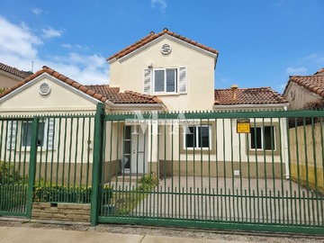 Casa en arriendo mensual en Av. del Manantial 18516, San Bernardo - 3 dormitorios, 3 baños