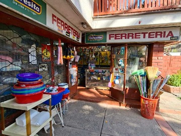 Local Comercial en venta en Venta derechos de llaves Ferreteria (168207), La Reina - 1 baño