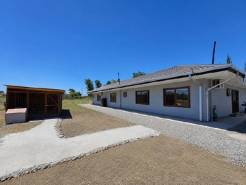 Parcela en venta en Curicó, Curicó - 4 dormitorios, 3 baños