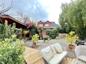 Casa en venta en Blest gana, La Reina - 4 dormitorios, 3 baños
