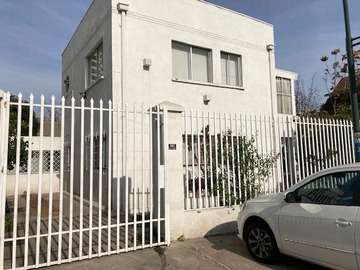 Casa en venta en Matta orente 563, Ñuñoa - 3 dormitorios, 3 baños