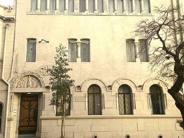 Casa en venta en Metro República, Santiago - 9 dormitorios, 6 baños