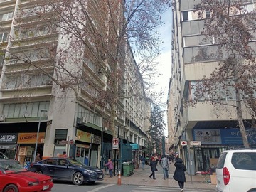Oficina en arriendo mensual en Tenderini / Moneda, Santiago - 4 dormitorios, 2 baños