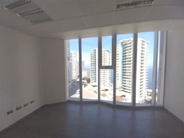 Oficina en venta en Av. Edmundo eluchans, Viña del Mar - 1 dormitorio, 1 baño