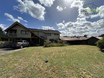 Casa en venta en Condominio Parque Ivian, Puerto Varas - 4 dormitorios, 3 baños