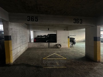Arriendo Mensual / Estacionamiento / Santiago