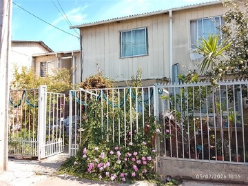 Casa en venta en Miguel Angel 03844 casa 66 Los Almendros III Puente Alto., Puente Alto - 3 dormitorios, 1 baño
